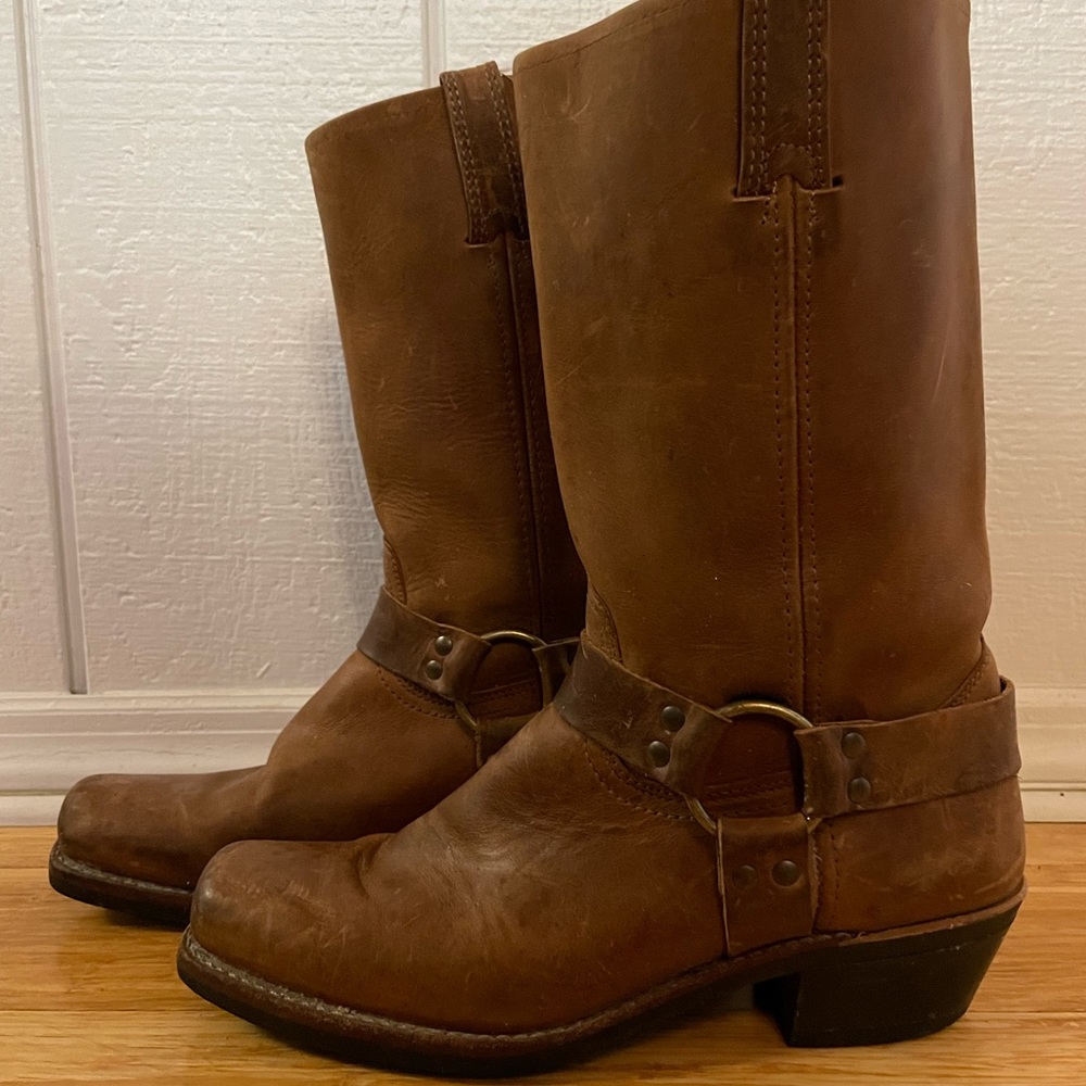 Frye Boots Womens size 11, Harness 12R